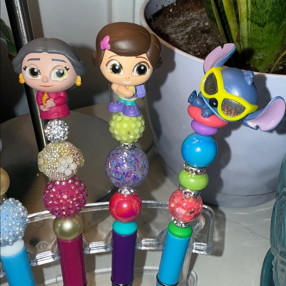 Colorful Character Pens - Picture 4 of 4